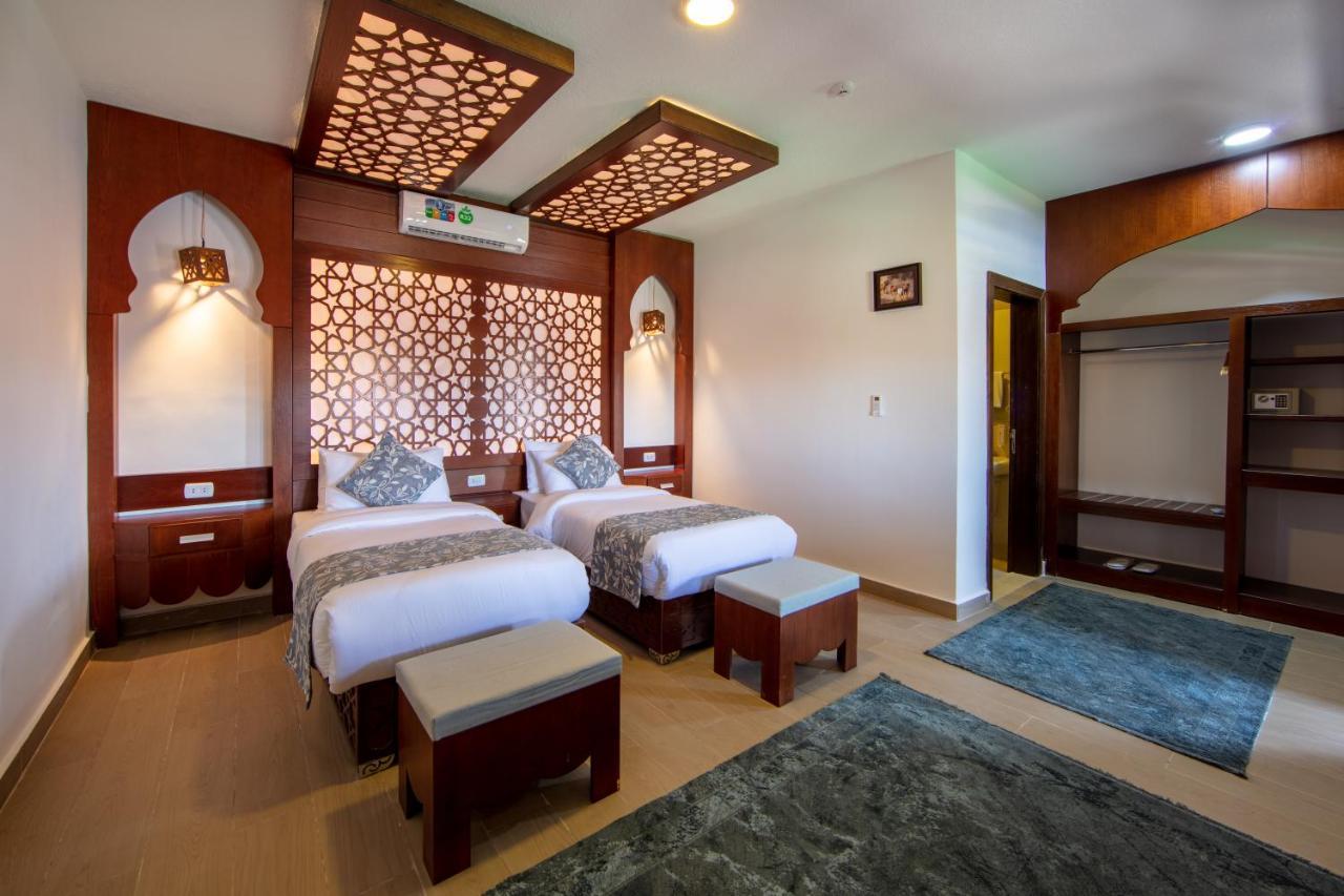Petra Seasons Luxury Resort Al Hayy Exteriör bild