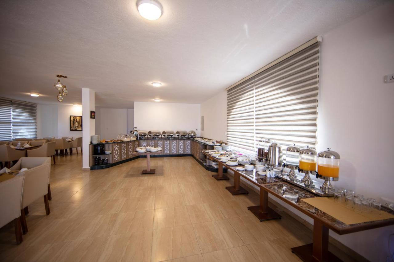 Petra Seasons Luxury Resort Al Hayy Exteriör bild