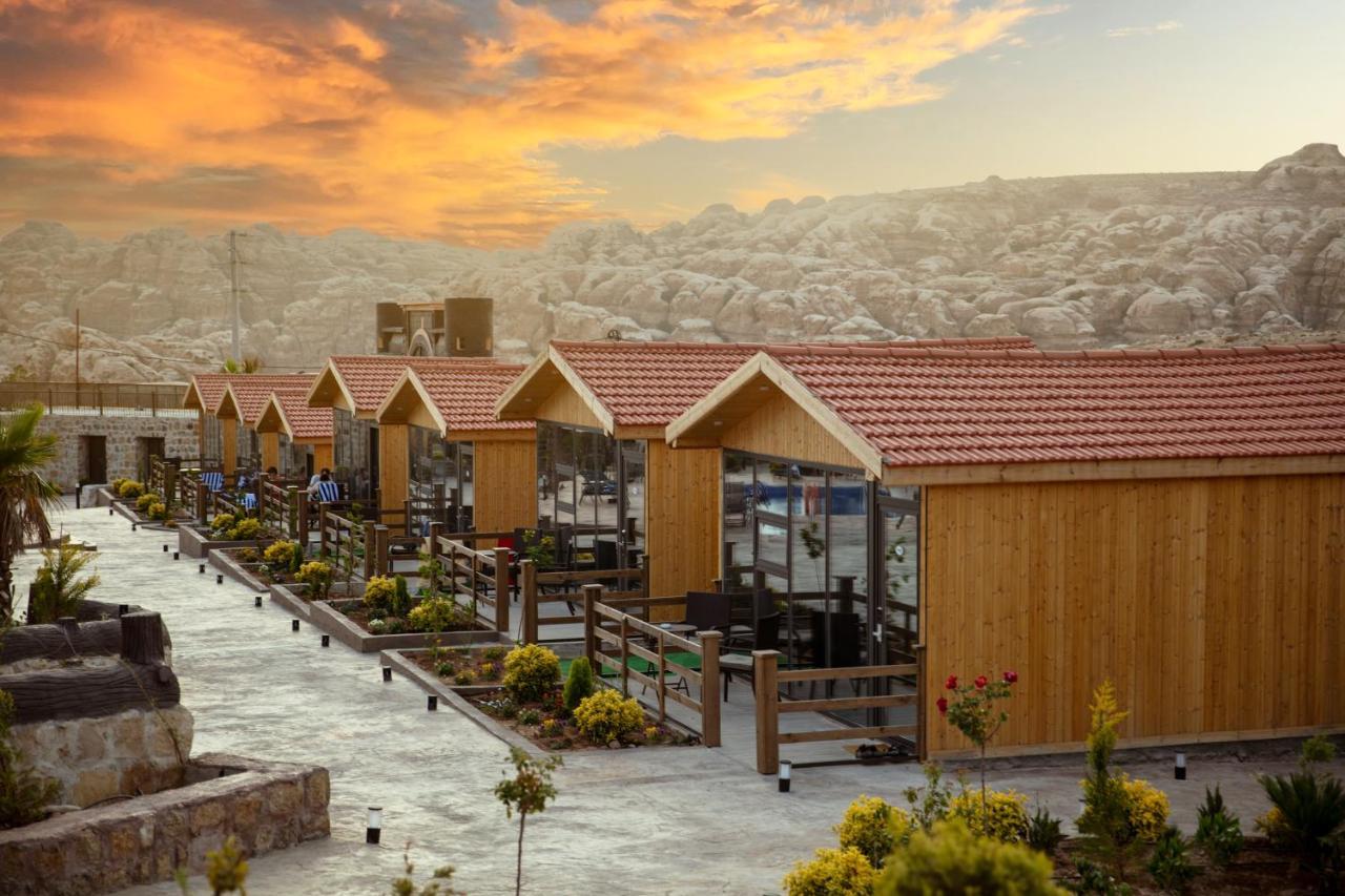 Petra Seasons Luxury Resort Al Hayy Exteriör bild