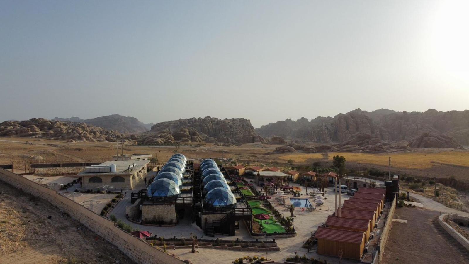 Petra Seasons Luxury Resort Al Hayy Exteriör bild