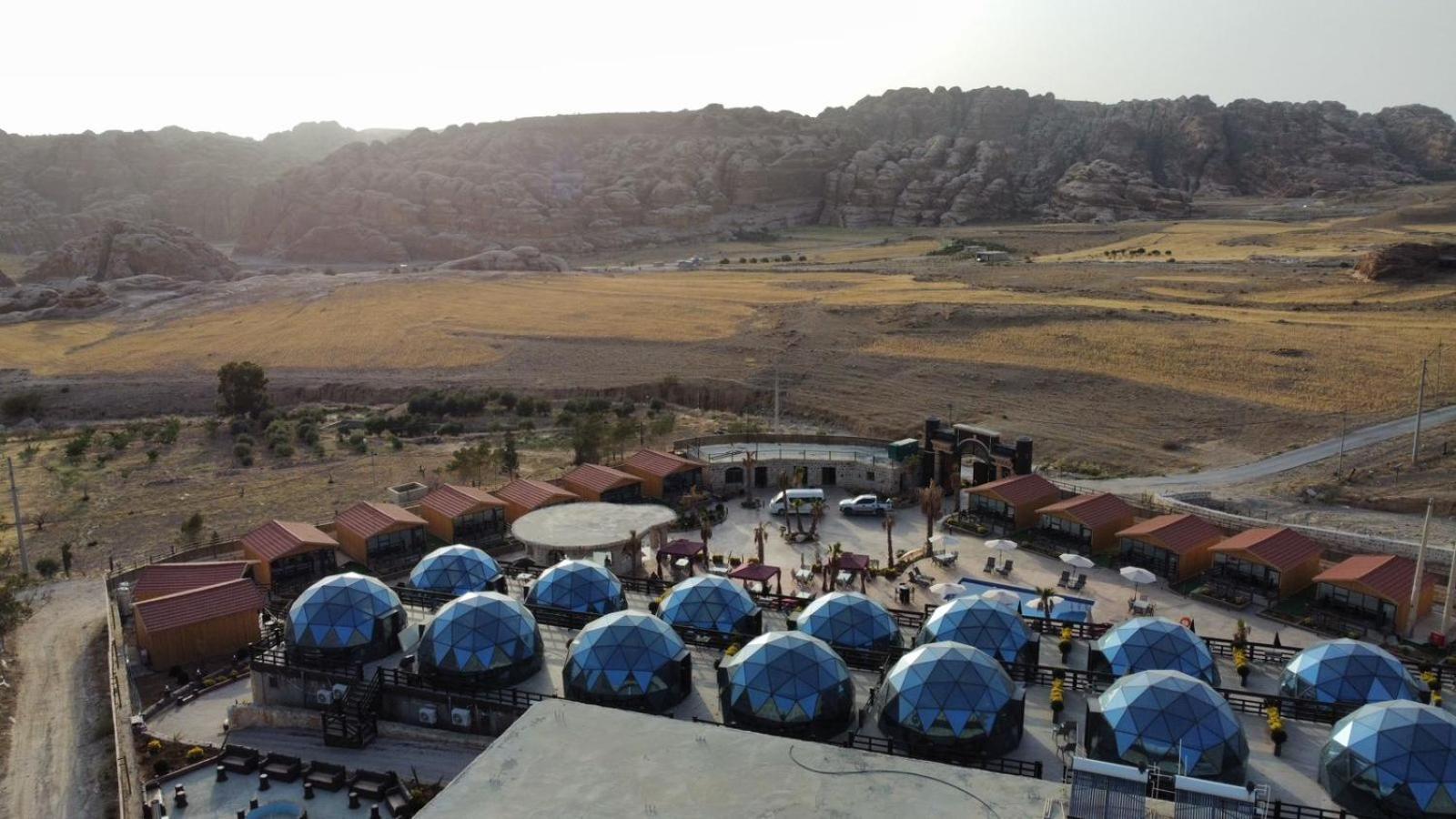 Petra Seasons Luxury Resort Al Hayy Exteriör bild