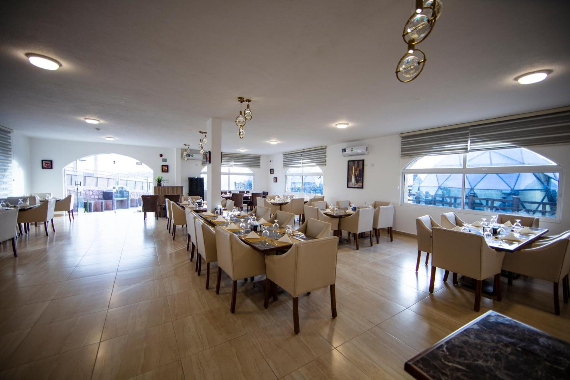 Petra Seasons Luxury Resort Al Hayy Exteriör bild