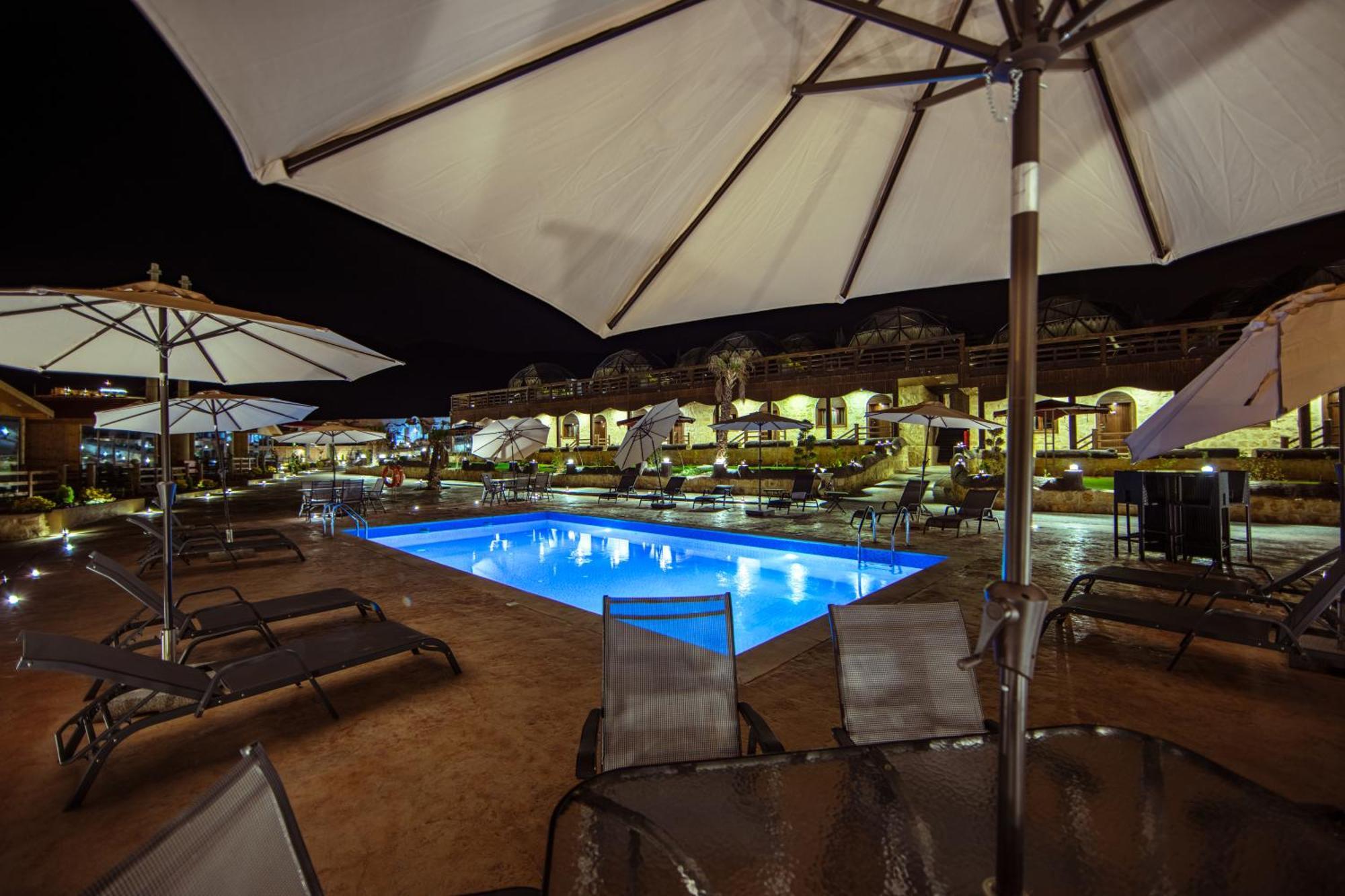 Petra Seasons Luxury Resort Al Hayy Exteriör bild