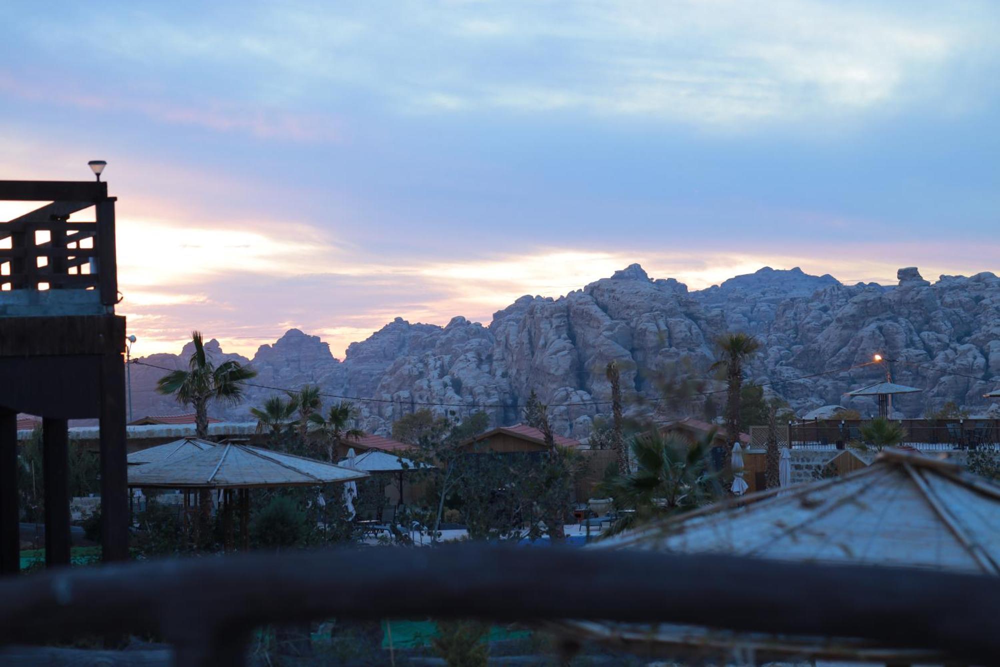 Petra Seasons Luxury Resort Al Hayy Exteriör bild